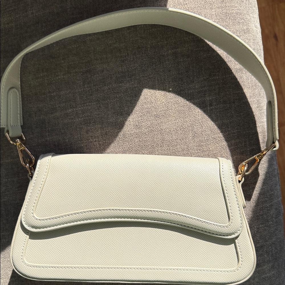 Elegant Grey Shoulder Bag